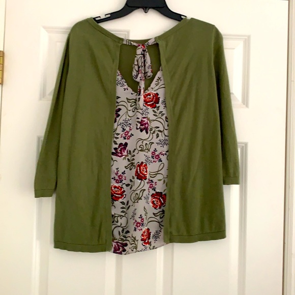 Loft Long Sleeve with tie/ design in back. Sz SP - Picture 2 of 5